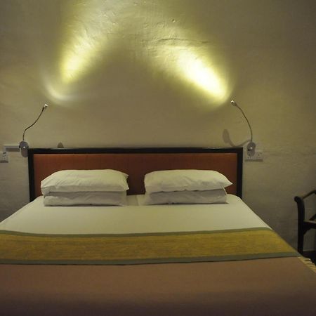 Red Inn Court George Town Ngoại thất bức ảnh