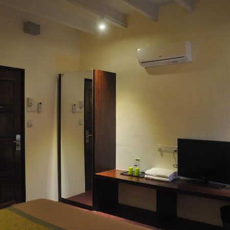 Red Inn Court George Town Ngoại thất bức ảnh
