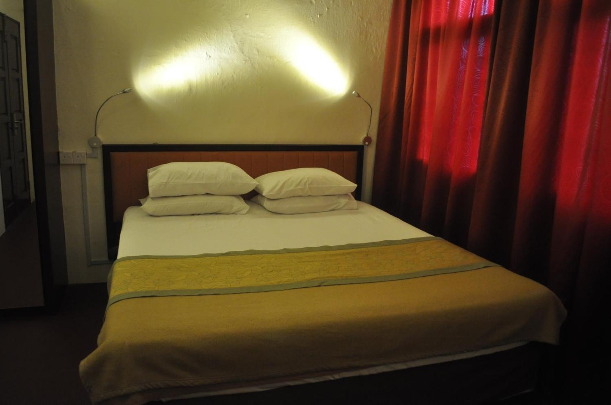 Red Inn Court George Town Ngoại thất bức ảnh
