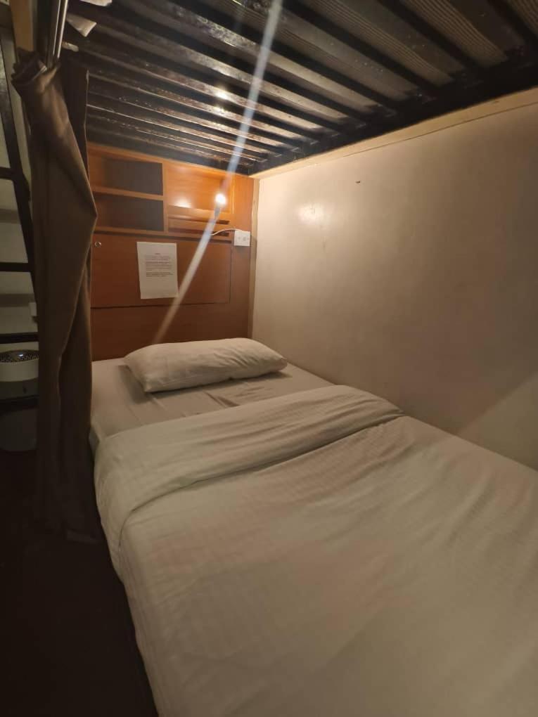 Red Inn Court George Town Ngoại thất bức ảnh