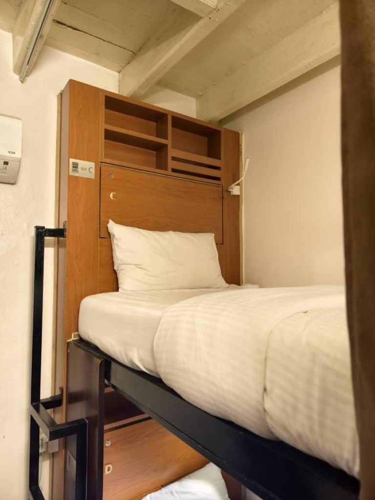 Red Inn Court George Town Ngoại thất bức ảnh