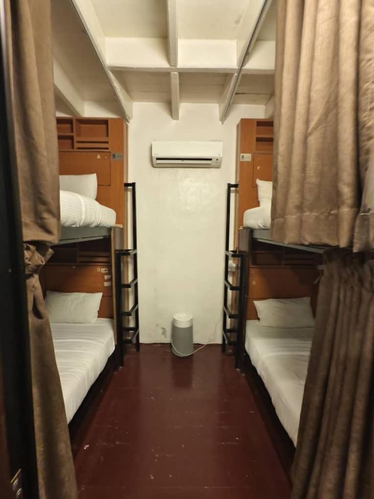 Red Inn Court George Town Ngoại thất bức ảnh