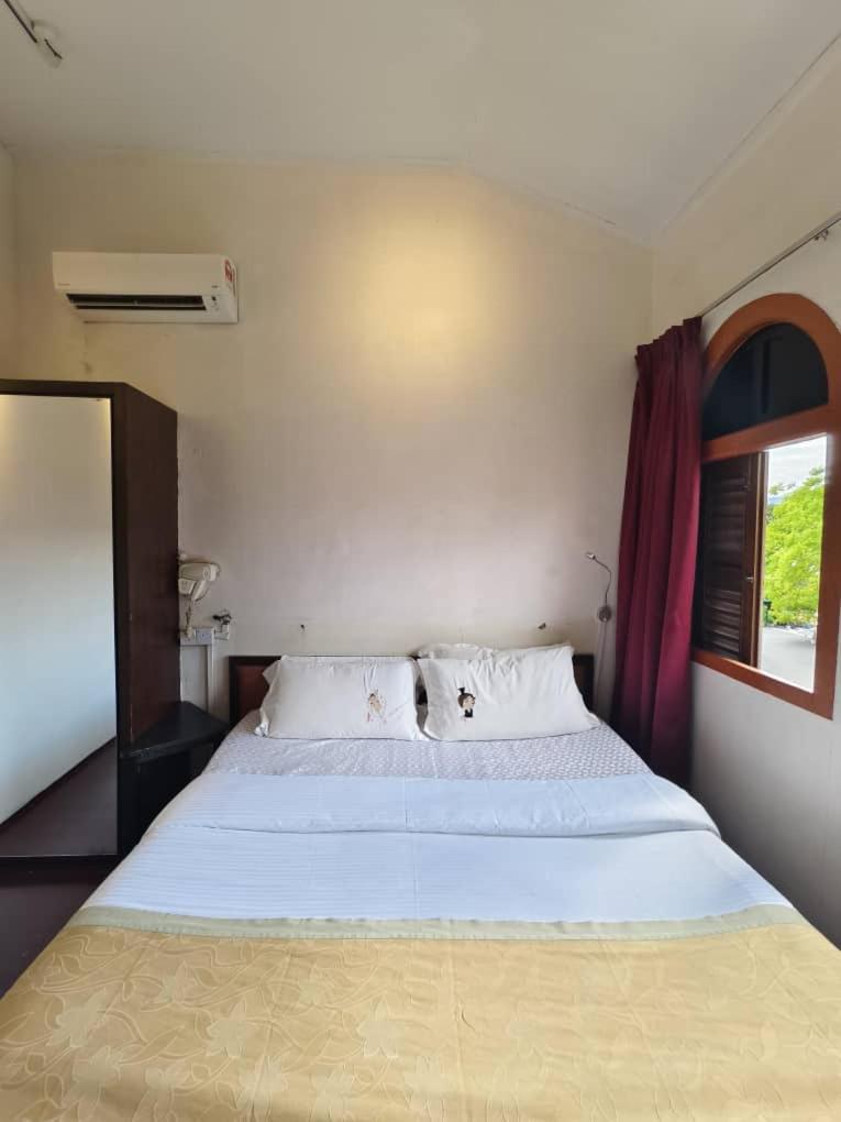 Red Inn Court George Town Ngoại thất bức ảnh