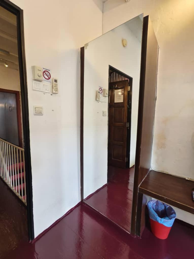 Red Inn Court George Town Ngoại thất bức ảnh