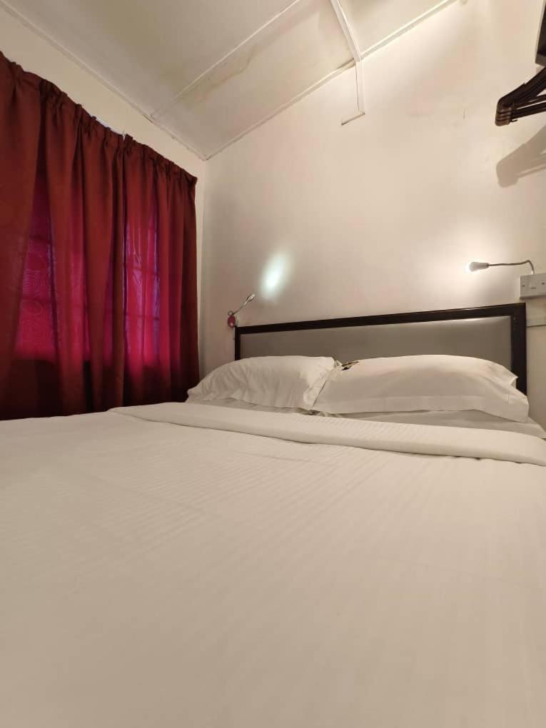 Red Inn Court George Town Ngoại thất bức ảnh