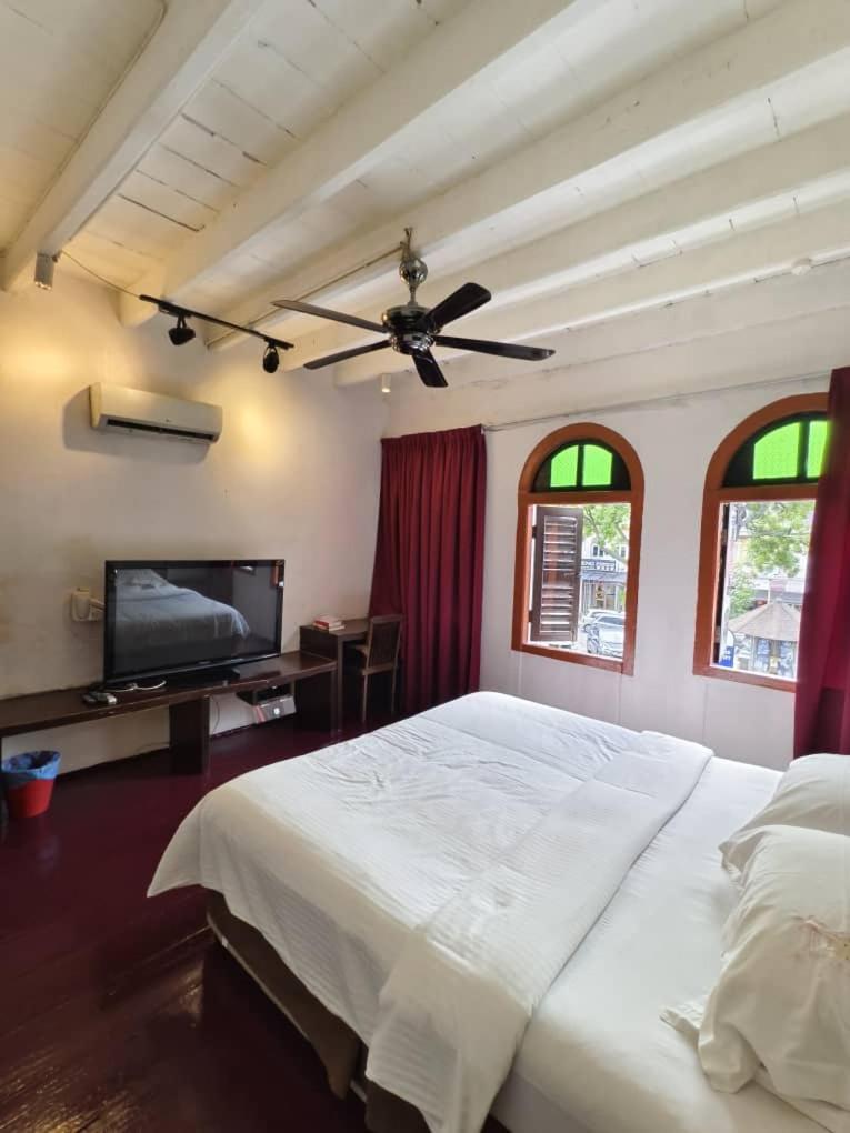 Red Inn Court George Town Ngoại thất bức ảnh