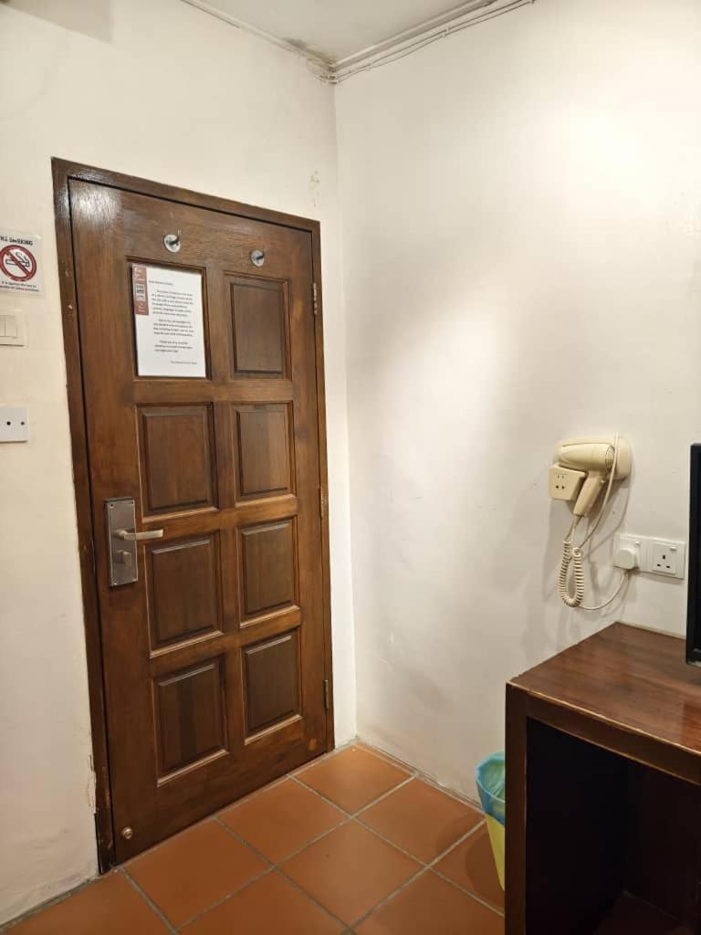 Red Inn Court George Town Ngoại thất bức ảnh