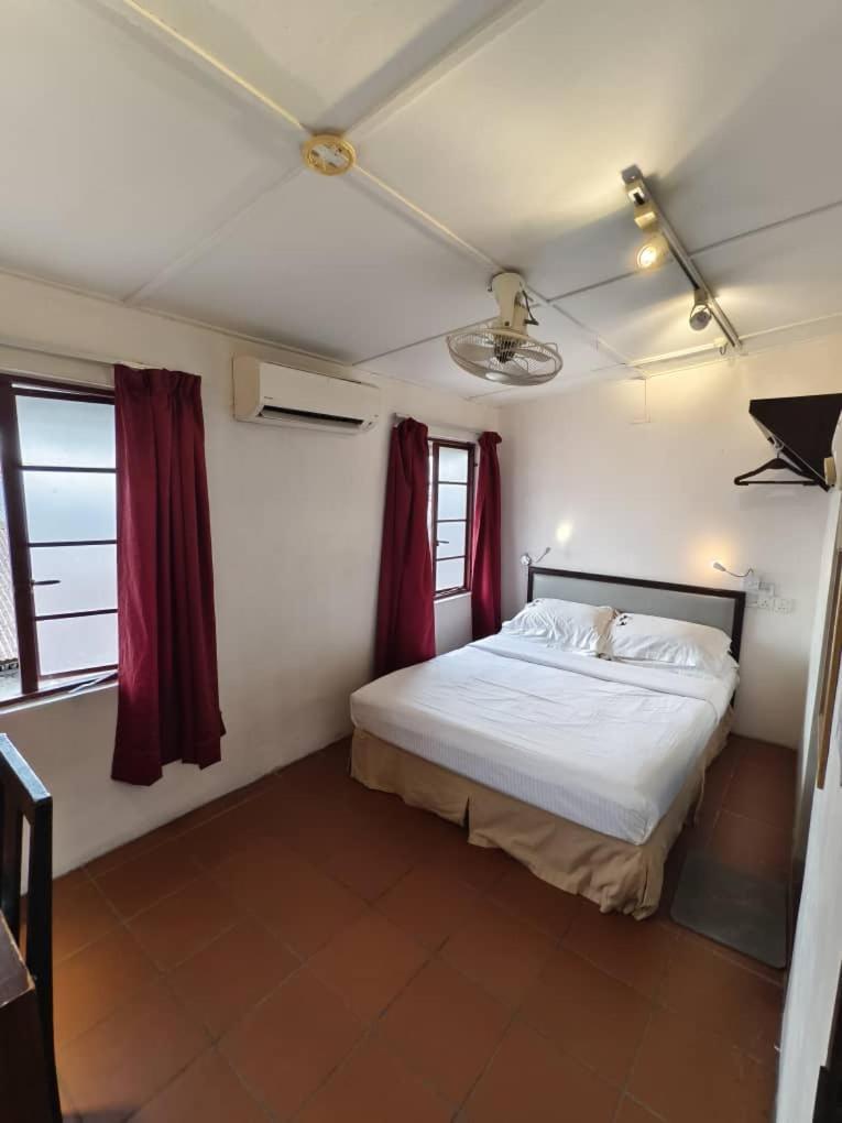 Red Inn Court George Town Ngoại thất bức ảnh
