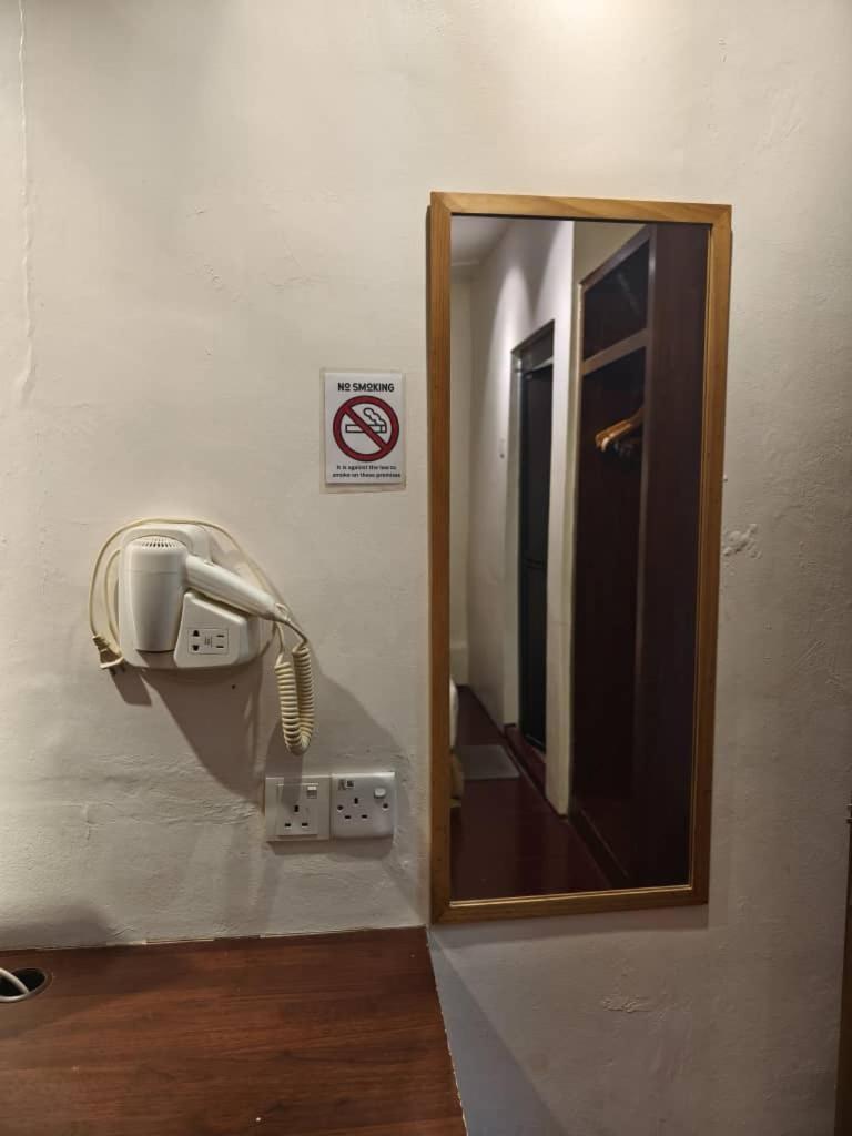 Red Inn Court George Town Ngoại thất bức ảnh
